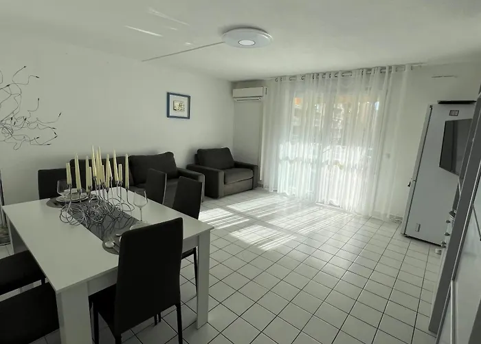 Riviera Apartment