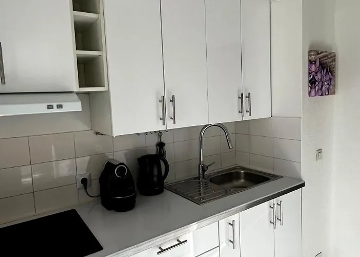 Riviera Apartment *